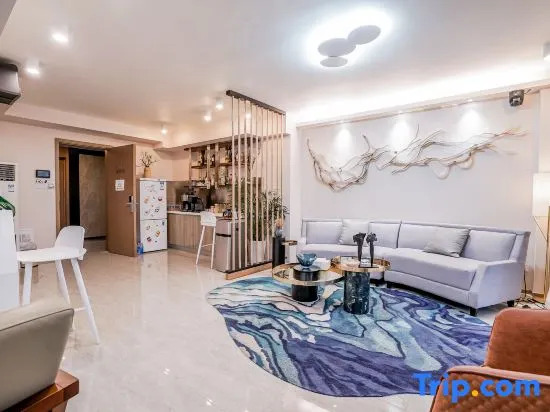 Leisure· River View Loft Suites Hotel (Qiaokou Road Metro Branch, Yuexiu Fortune Center)