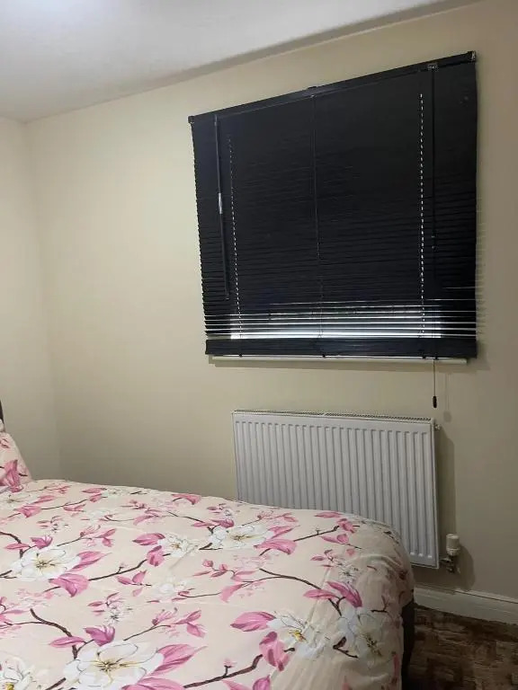 Vibrant Rooms in UXBRIDGE SK
