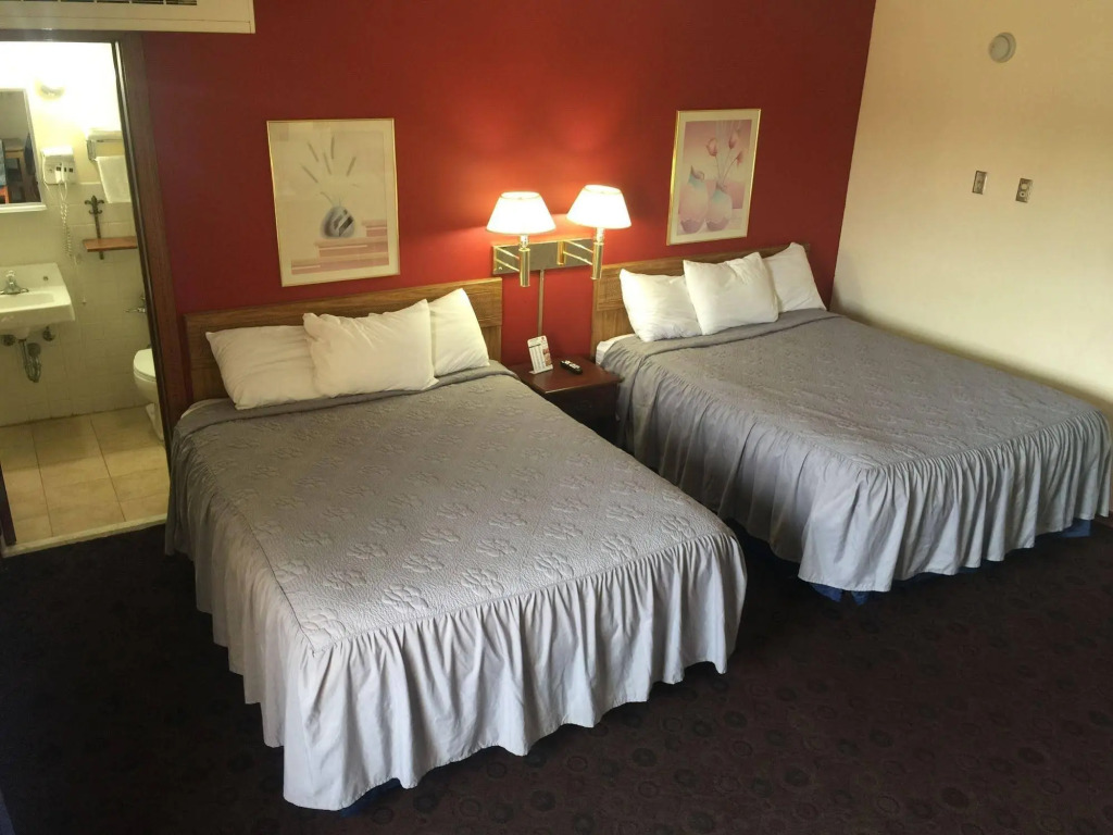 Executive Inn Owatonna Hwy 35
