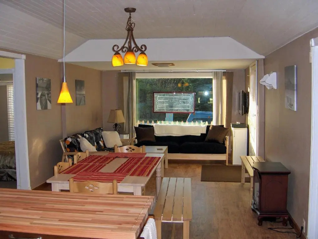 Historic 1920s Cabin