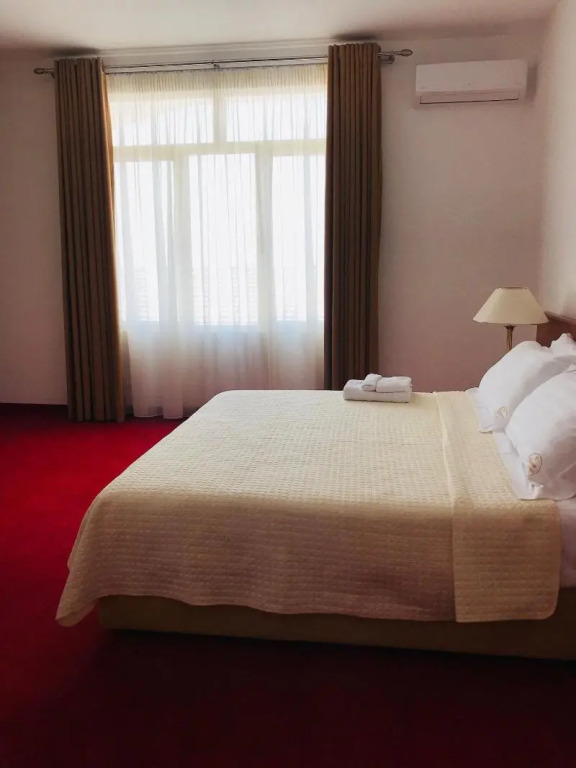 Chateau Linza Resort