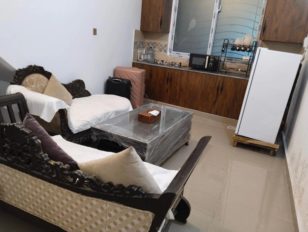 Homewood Suites Family Guest House & Apartments