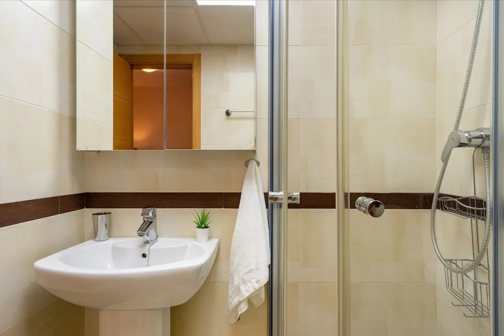Lovely Apartment in Alamar Near the Beach Ref 108