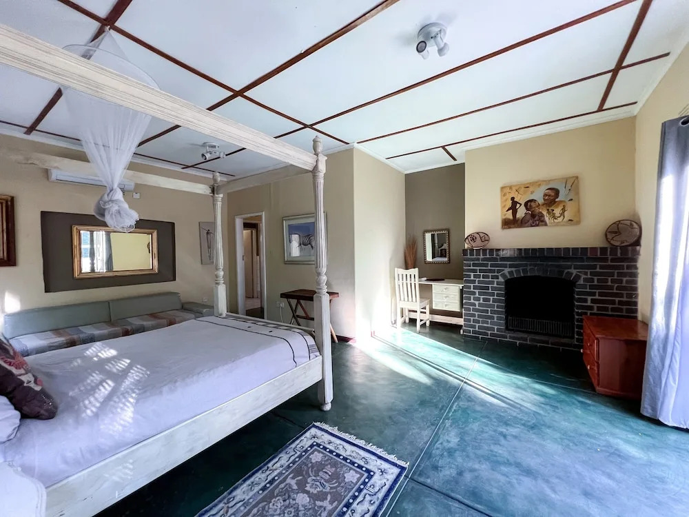 Gweta Lodge