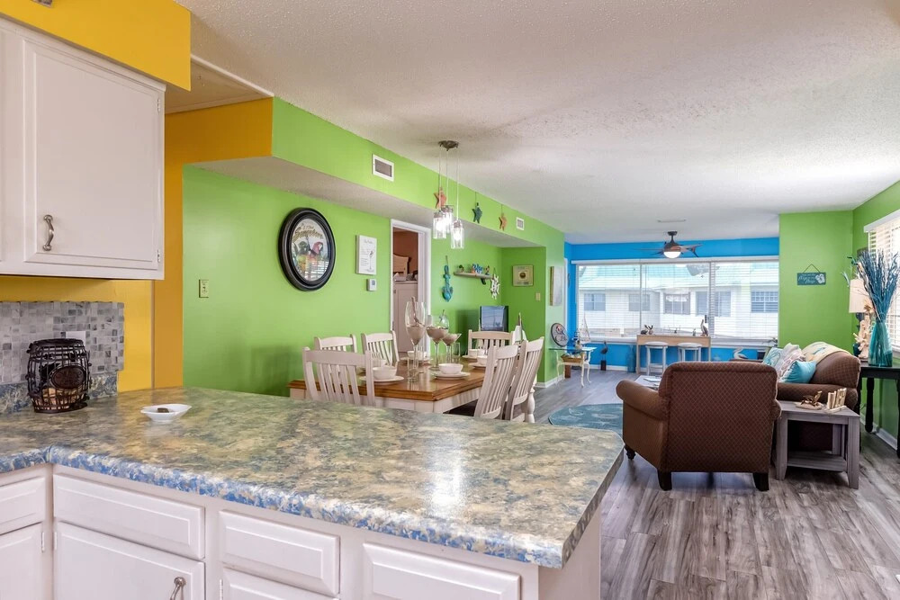 Bikinis & Martinis - Great East End Location - Swimming Pool And Boardwalk Access 3 Bedroom Condo by Redawning