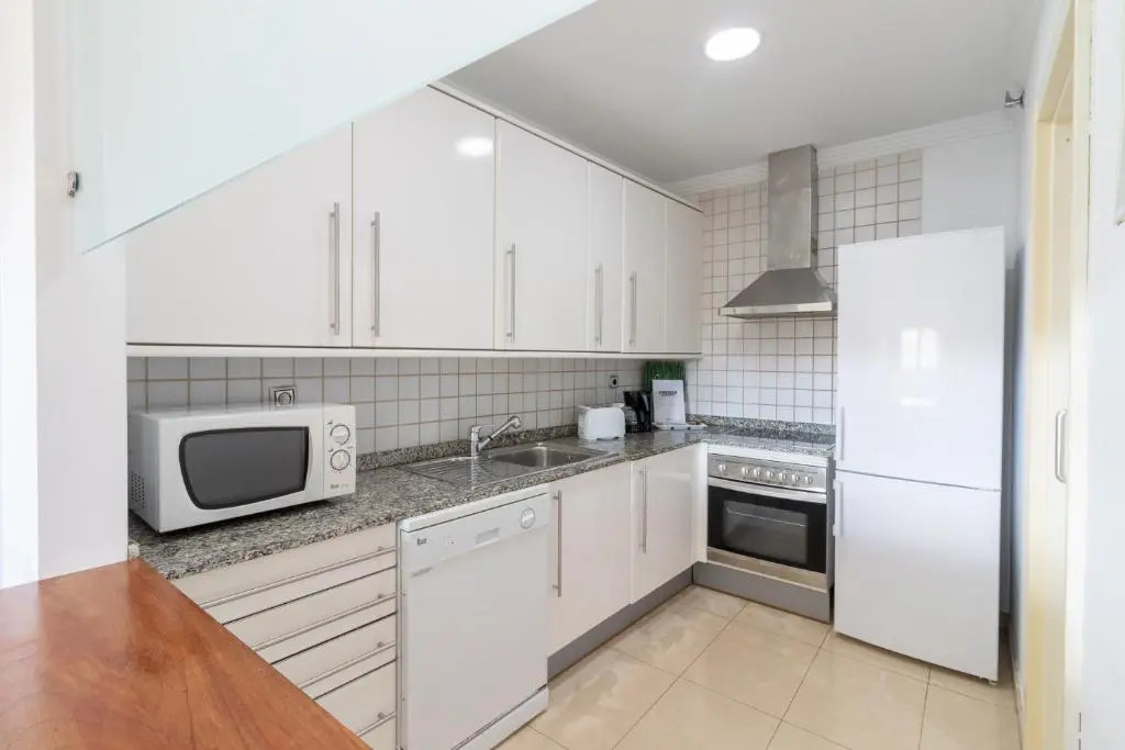 Flatguest Ramblas Golf 6c - Parking + Pool + Gym