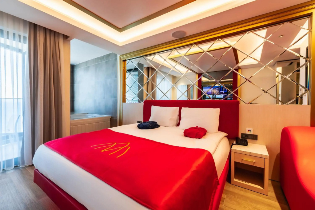 Granada Luxury Red Adult Only