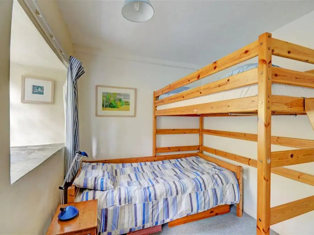 Welcoming Apartment With Terrace in St. Ives, Near the Beach
