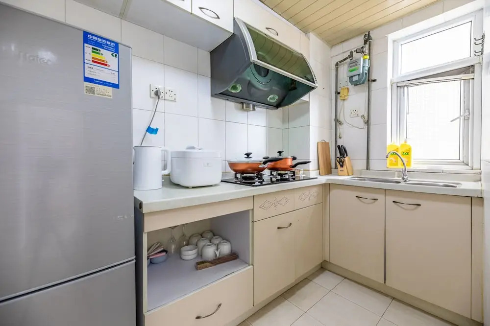 Locals Boutique Apartment Lujiang No.2