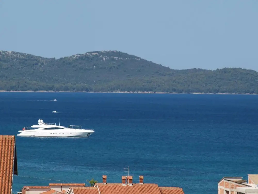 Modern Holiday Home Zadar With Veranda
