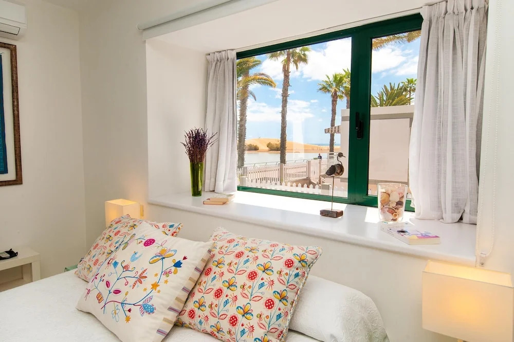 Maspalomas Beach Front Apartment Ref. AB