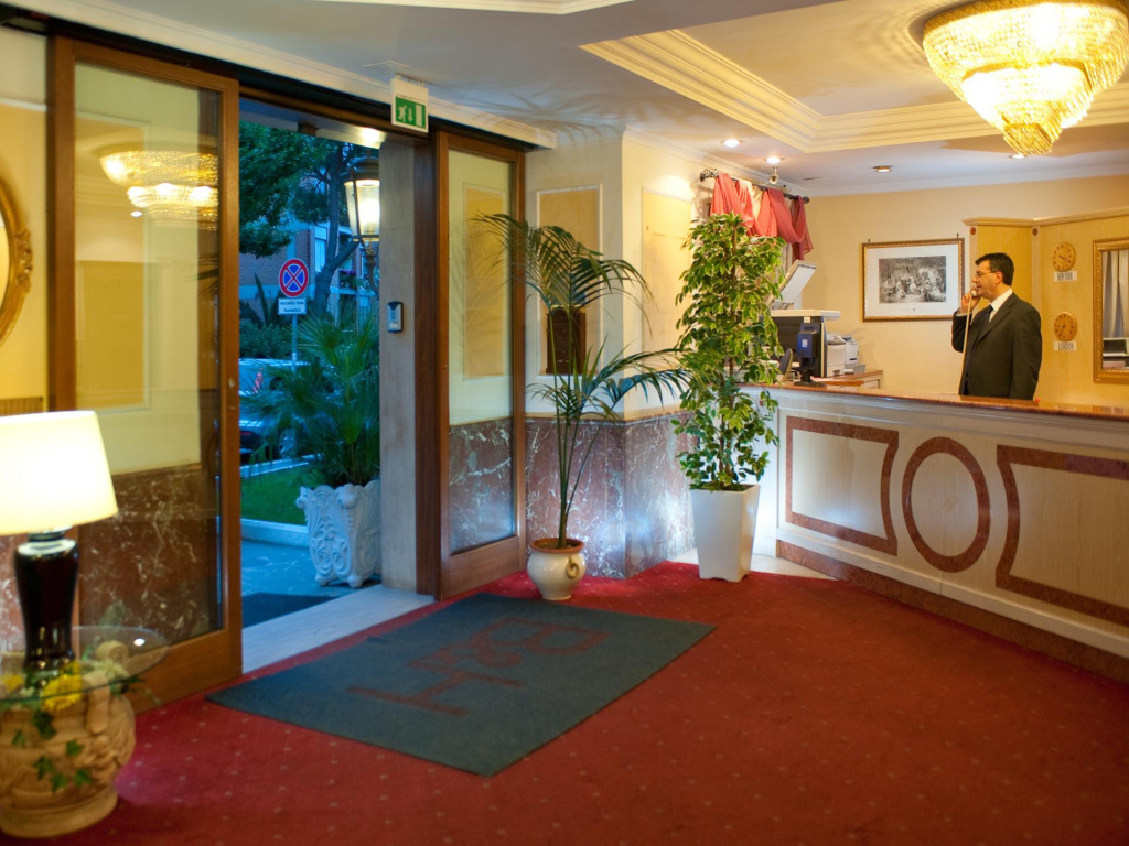Отель c-hotels Club House Roma