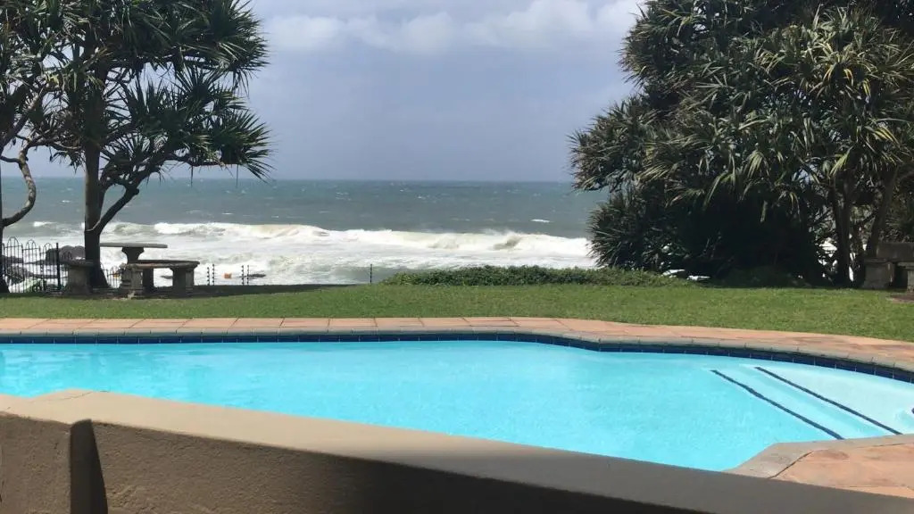 9 Casablance Ballito~Beach on your doorstep.