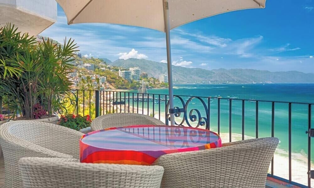 Ocean View 2Br Condo-balcony-beach-pool - 712