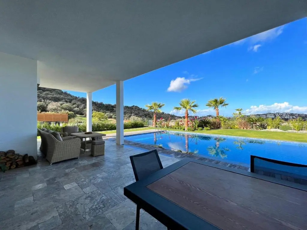 4 Bedroom Villa With Private Pool and Separate Staff Room in Yalikavak