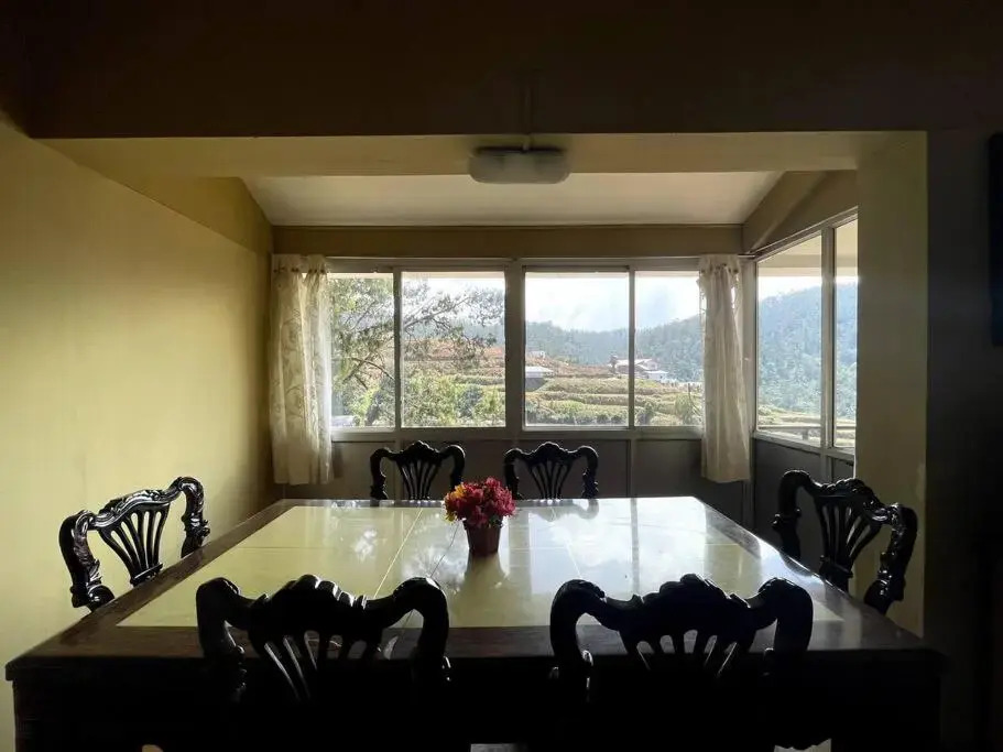 Rustic 3-BR Villa w/ Front & Back Yards in the mountains