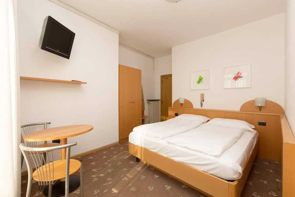 GARDA LIVING APARTMENTS Torbole