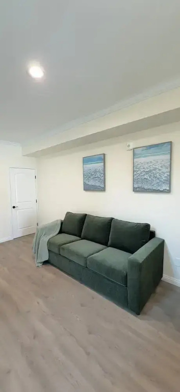 Luxurious Pasadena Home w Parking Near Old Town