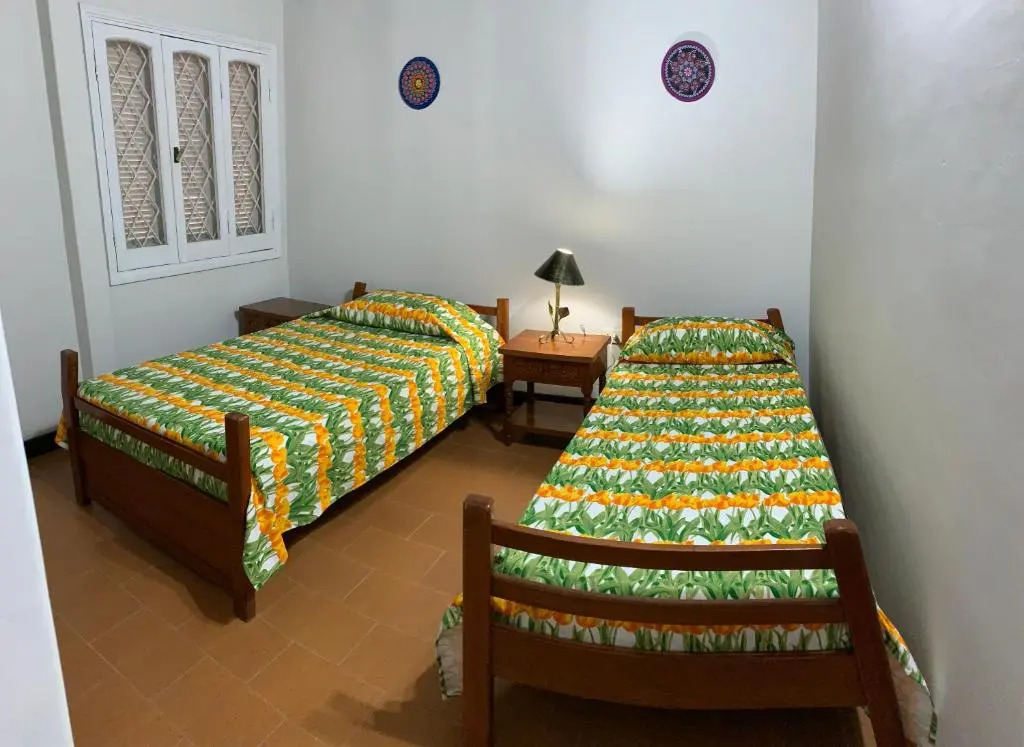 Casa para 12 con garaje, jardín y quincho