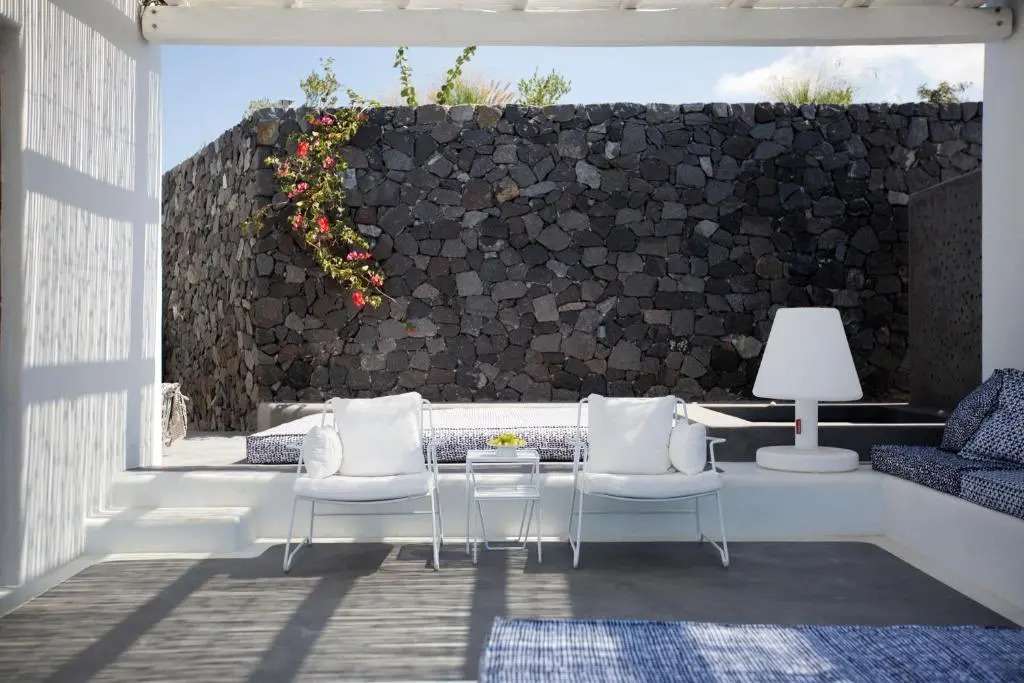 Erosantorini Estate