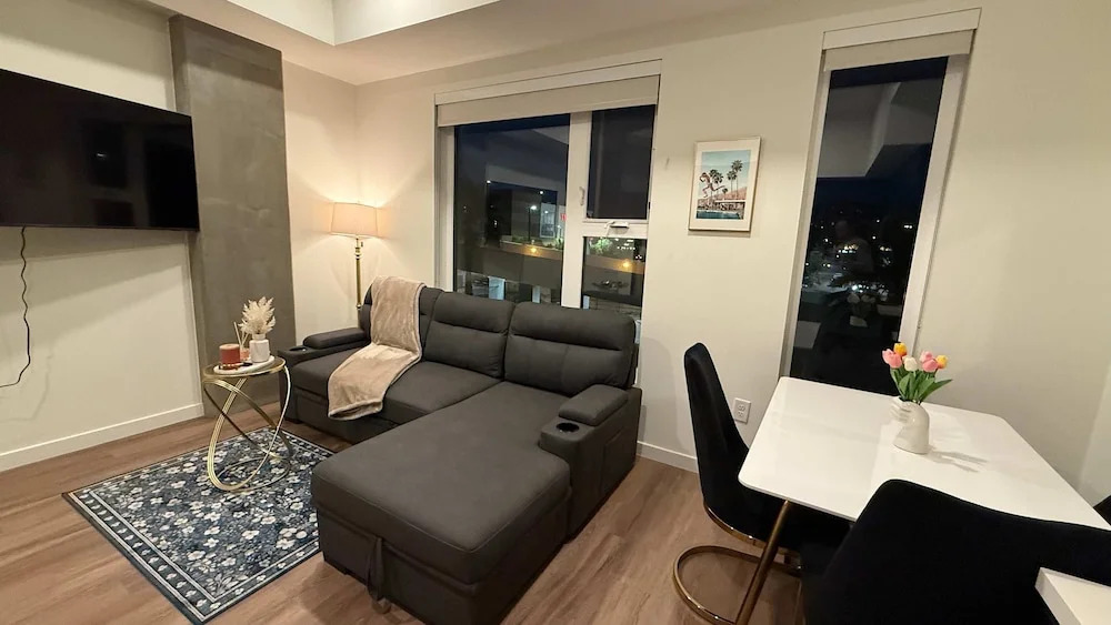 Luxury 1BR by Oneluxstay
