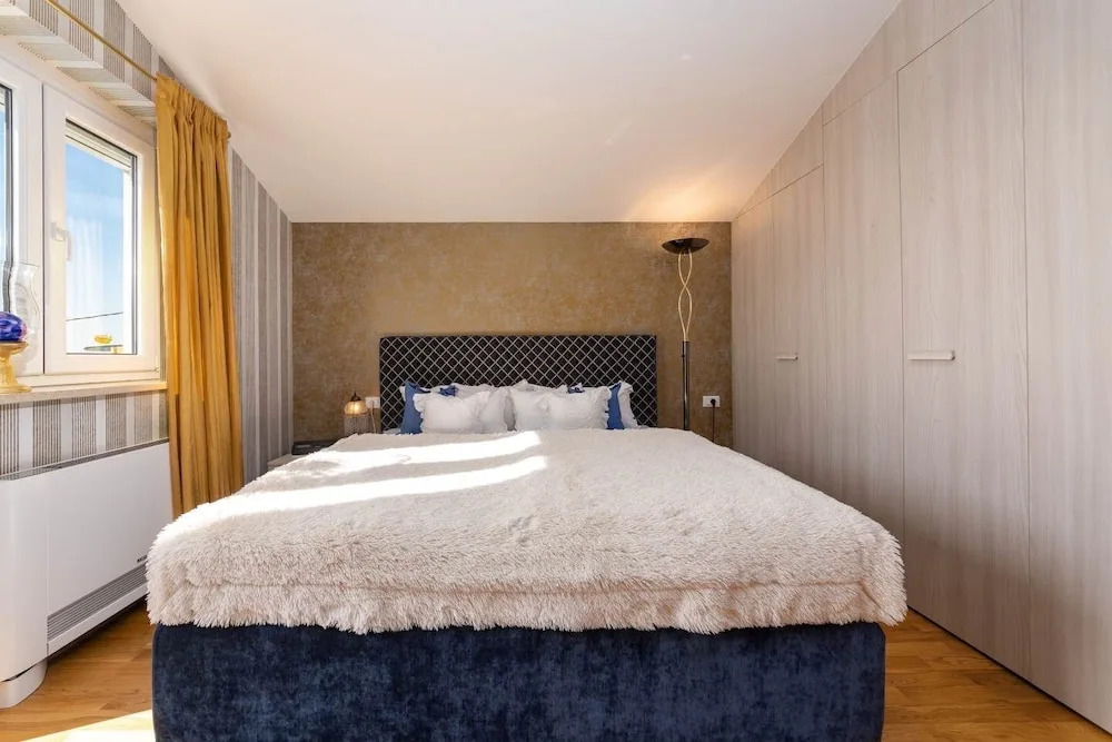 House Radmila