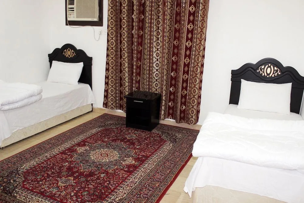 Al Eairy Furnished Apartments Qassim 2