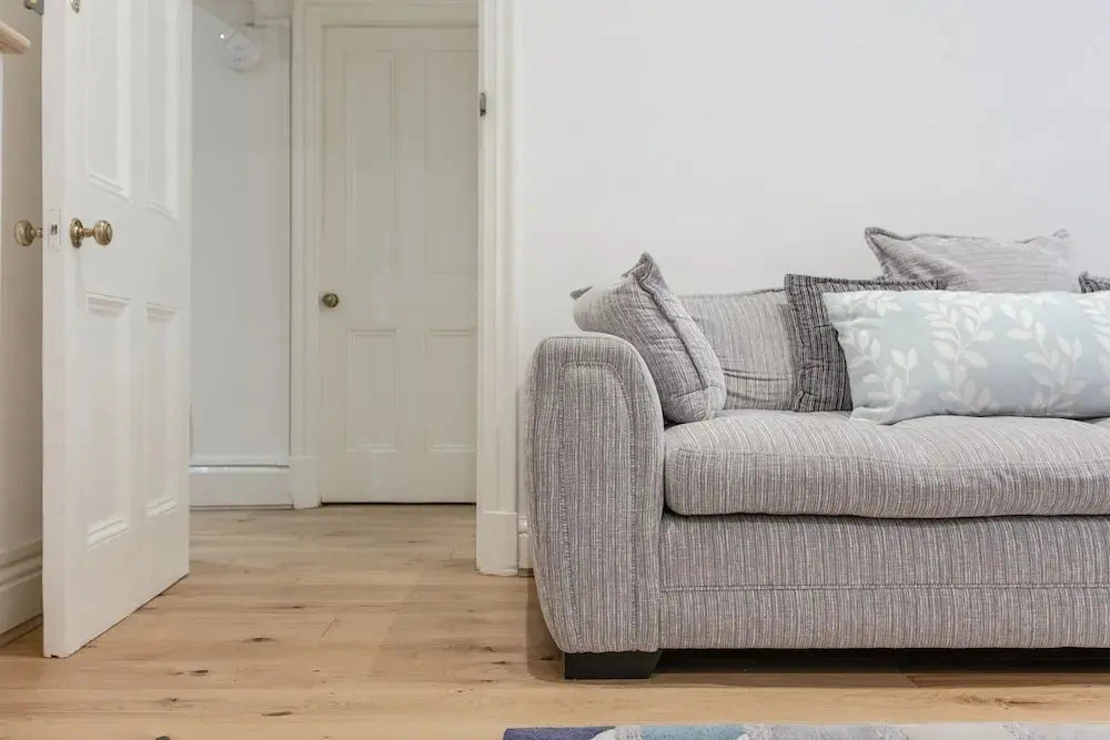 Large & Bright 1 Bed Flat In Piccadilly Circus