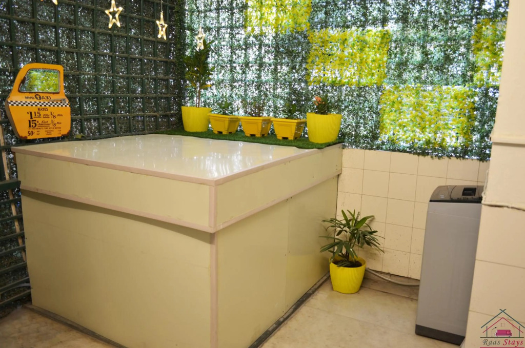 Furnished 2BHK Independent Apartment 8 in Greater Kailash - 1 with 2 Balconies