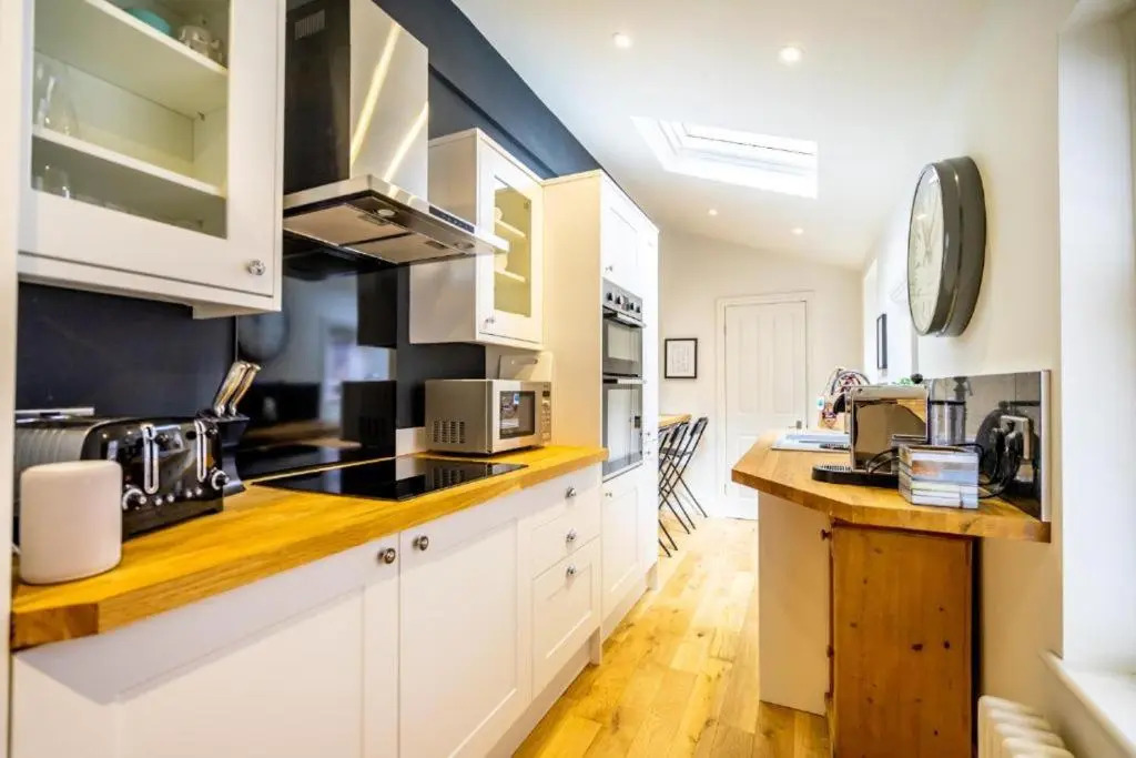 42 is the Answer- Stunning York townhouse appearing on TV Holiday Home Show