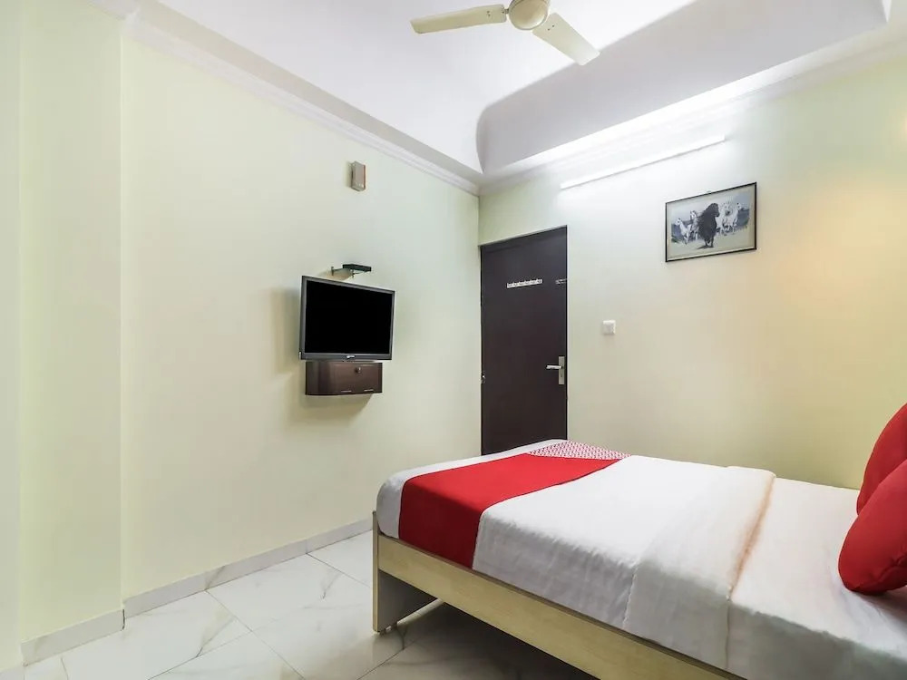 OYO 783 Om Hotel