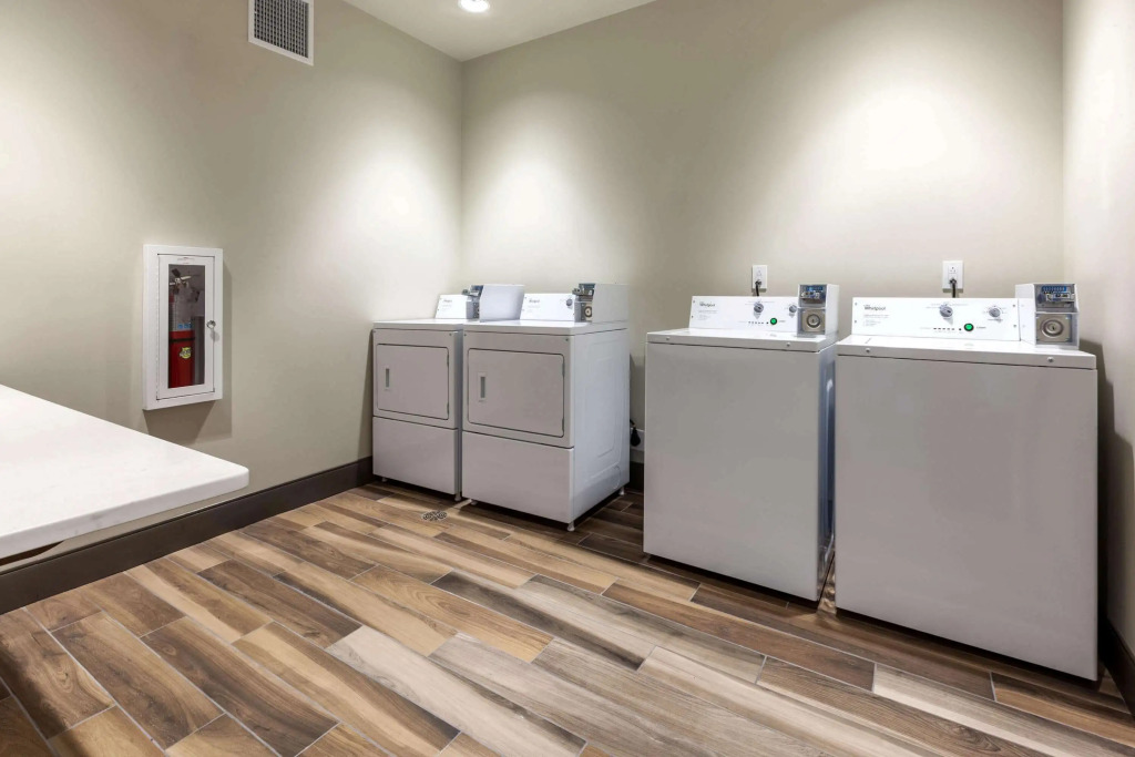 La Quinta Inn & Suites by Wyndham Middletown-Goshen