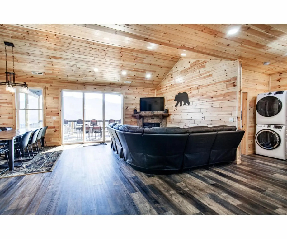 Sky Ridge Mountain View Wheelchair Accessible and Swim Spa