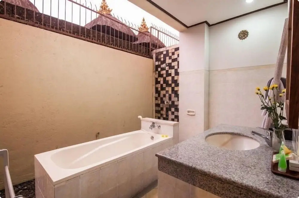 SMV . 4-BR · 4BR Pool Prime Area Walk To Beach N Shops Legian