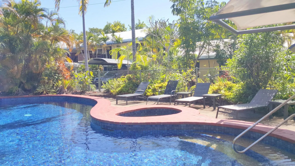 Mango Tree Holiday Apartments