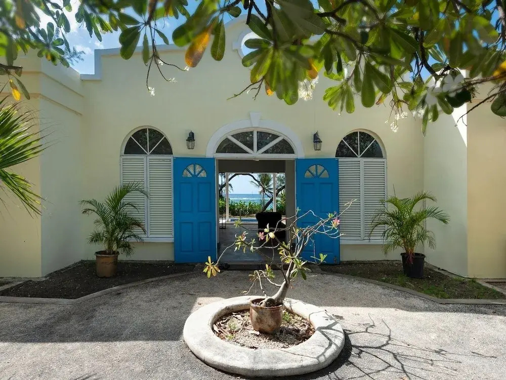 Inch By Inch 3 Bedroom Home by Bluescape