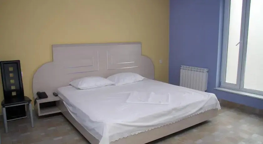 Castel Dghyak Hotel