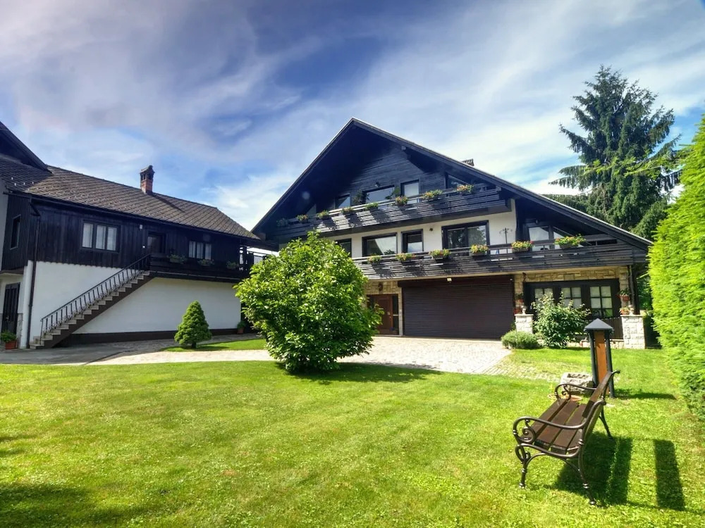 Nice Apartment Near Lake Bled With Views Over Stol Mountain