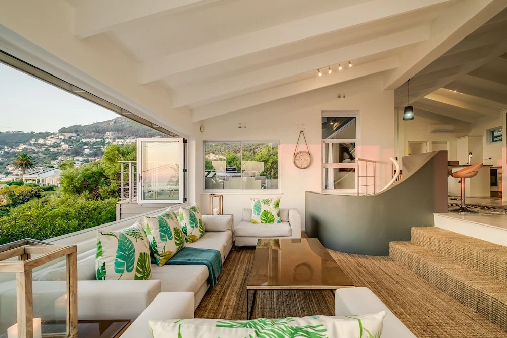 Bungalow on 4th