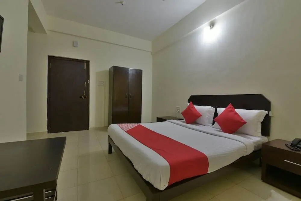 Om Guest House by OYO Rooms