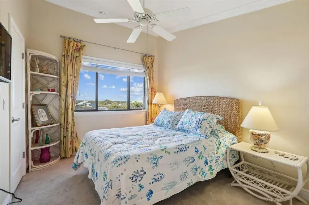 Oceanfront Splendor: Luxe Sea Haven Condo Near St. Augustine