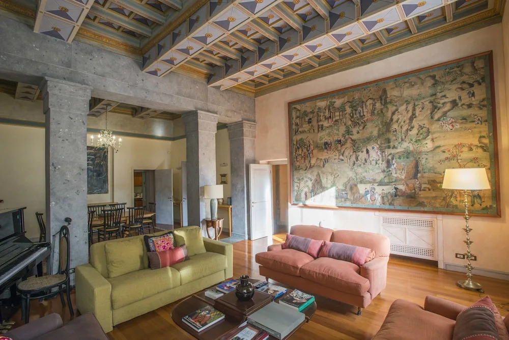 lolART  luxury at Spanish Steps
