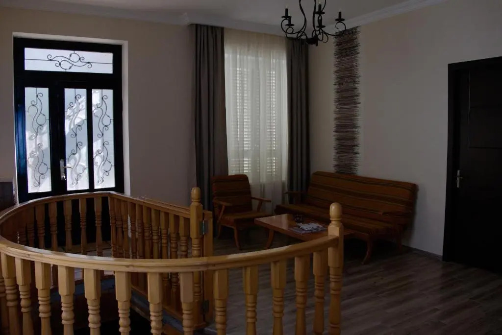 Guest House Aisi