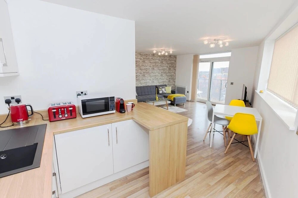 Amazing 2BR Manchester Apartment