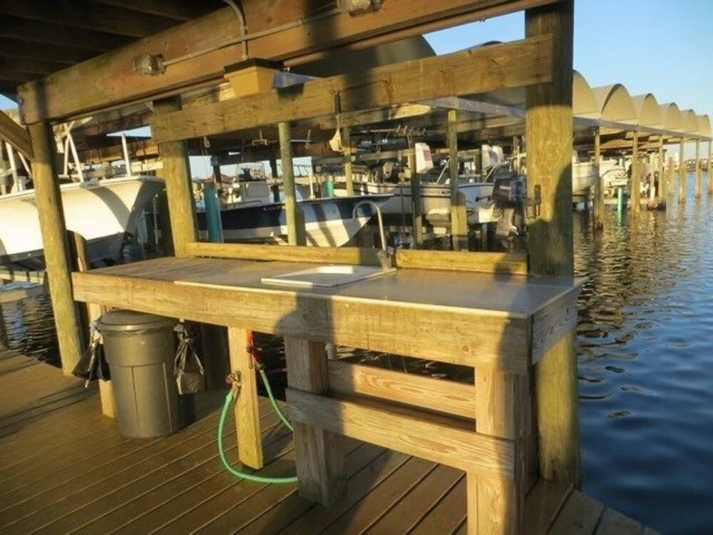 Jubilee Landing 107 by RedAwning