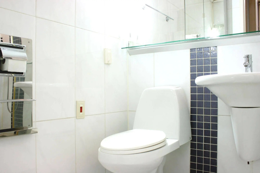 Incheon Airport Line Guesthouse