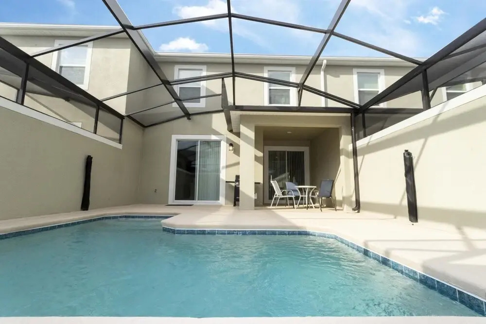 Adorable new Townhouse Near Disney