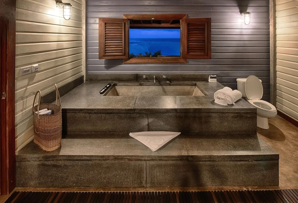 Pagua Bay House Oceanfront Cabanas