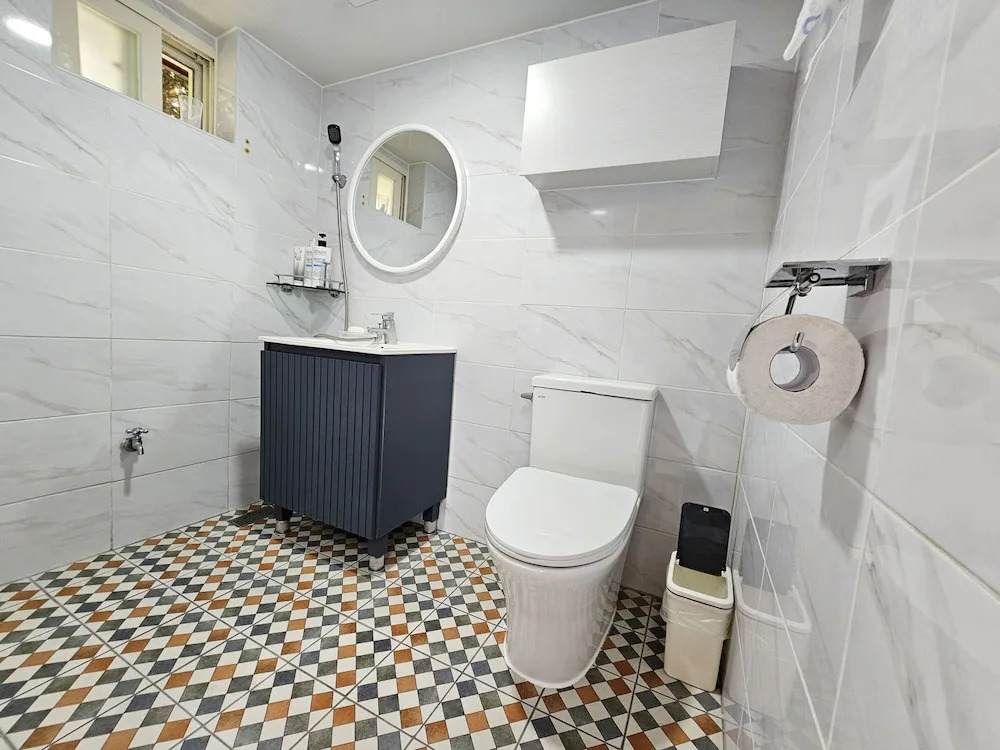 Seogwipo Baelritongnamubilriji Pension