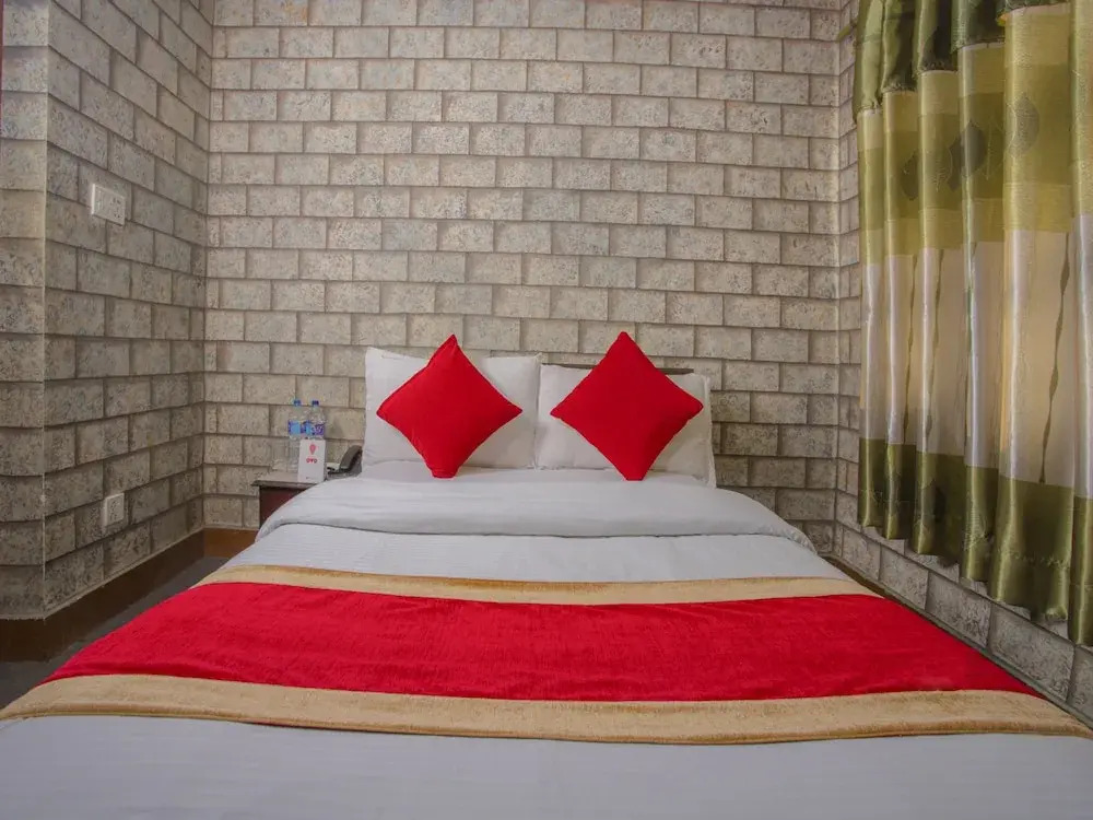 OYO 267 Hotel Tanahun Vyas